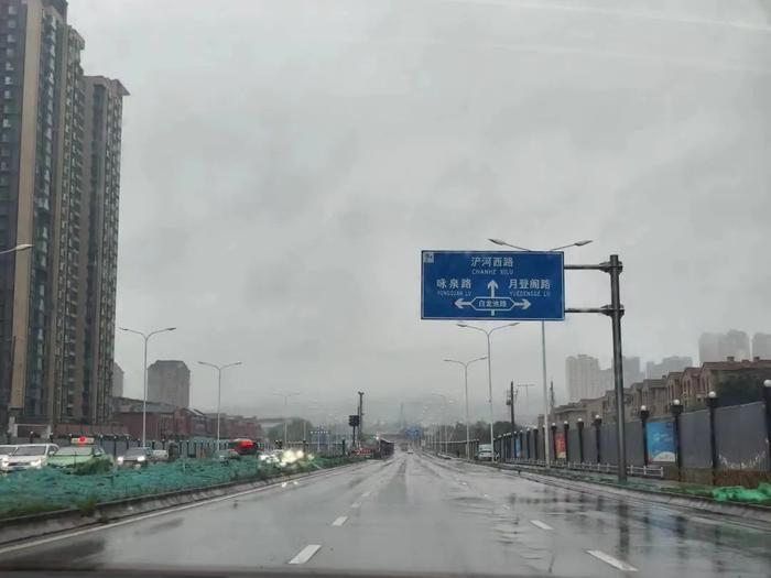 预警连发！注意！这些路段有积水！西安一周天气→