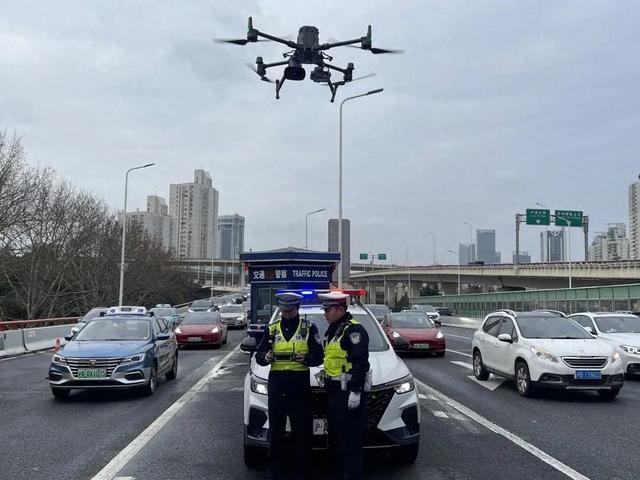 上海交警明确：无人机执法与电子警察不同！