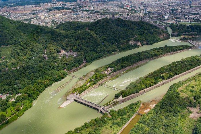 探访青城山机场，低空经济给“三遗”之城插上翅膀