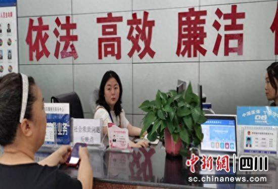 自贡荣县：“党建+社会救助”增进民生福祉
