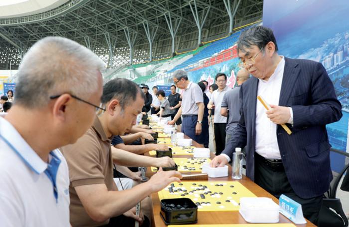 新刊抢读丨《民生周刊》“关注”“阅读”栏目精彩纷呈