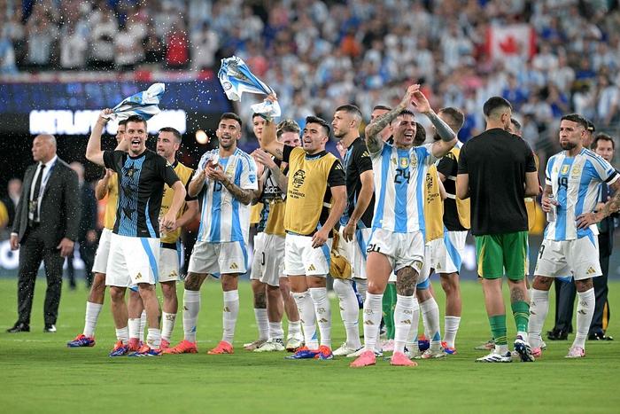 阿根廷2比0战胜加拿大 晋级2024美洲杯决赛