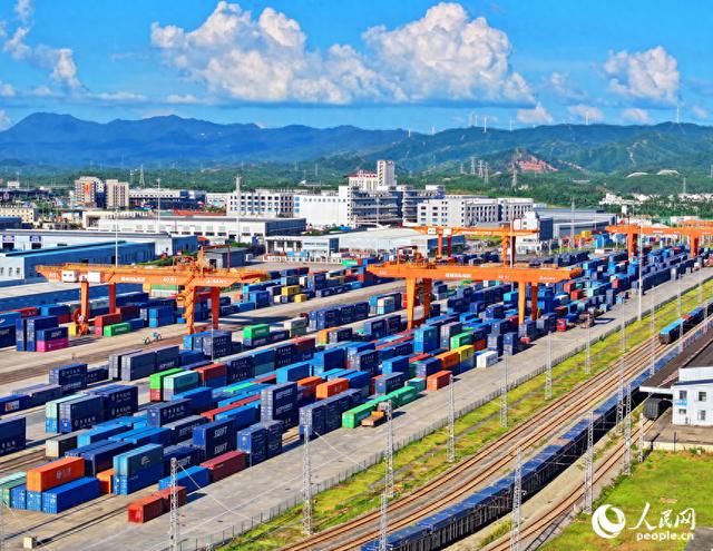 赣州国际陆港助进出口贸易增速