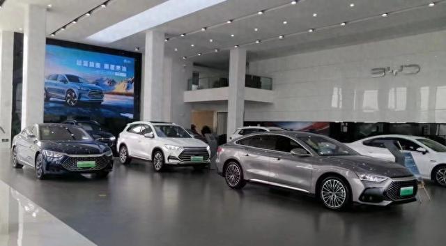 新能源车产销、出口量增长均超30%，我国汽车工业呈现良好态势 | 2024中国经济半年报