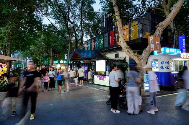 新场景、新业态、新街区 商都郑州迸发消费新活力