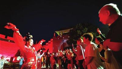 夜游 黄崖关（图）