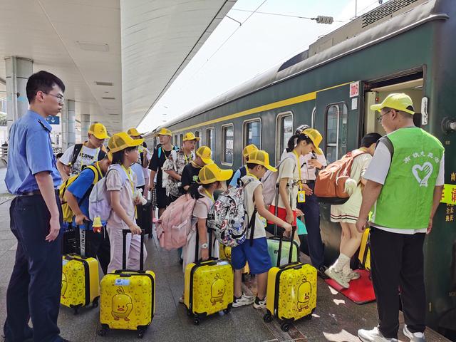 暑期出游需求旺盛，7月以来南昌铁路局已发送旅客超千万人次