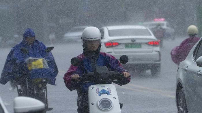 湖北省发布暴雨橙色预警，武汉市发布暴雨红色预警