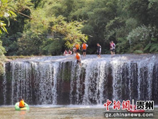 赤水推出“夏日新玩法”“乡村近郊游”“漫游三天两晚”等多条游玩路线