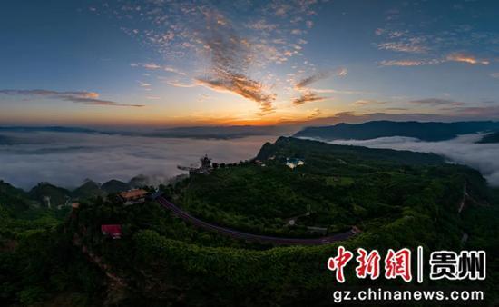 赤水推出“夏日新玩法”“乡村近郊游”“漫游三天两晚”等多条游玩路线