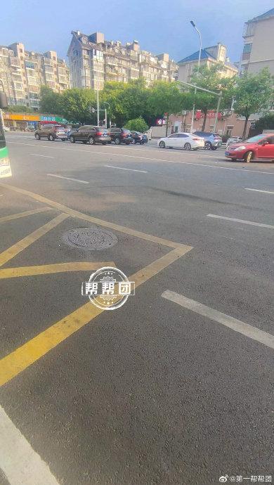 路面高低不平，福州市政工程管理处：今晚先进行临时修补