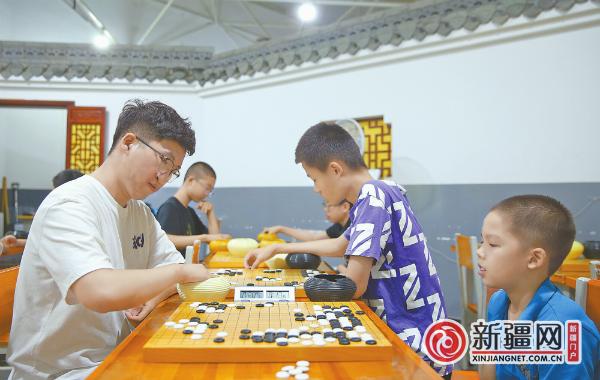 乌鲁木齐首个围棋职业棋手的成长之路