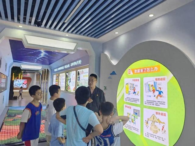 西安临潼法院开展青少年法治教育基地参观学习活动