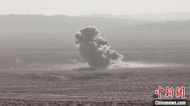 空军西安飞行学院某旅首次组织陌生靶场实弹训练