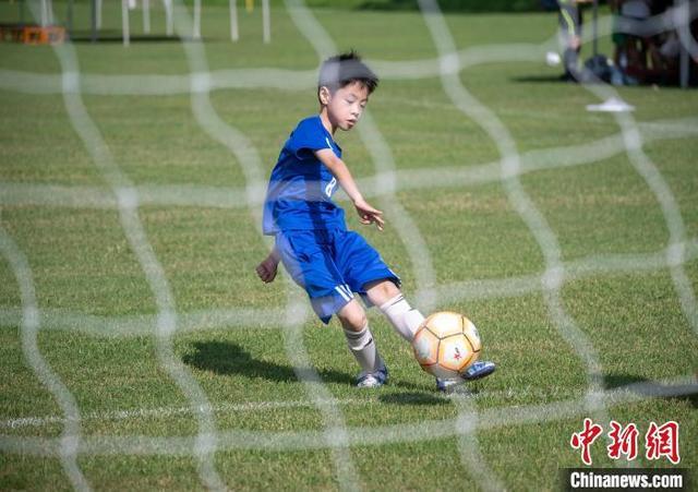 广西梧州举办国际青少年足球邀请赛