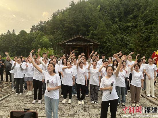 厦门医学院师生调研团走进寿宁下党：体悟精准扶贫战略精髓