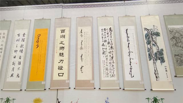 沿黄九省区160幅精品书画作品在磴口县展出