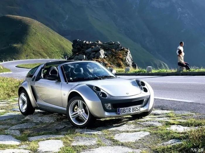 双座跑车 smart roadster，这个造型量产复活你期待么?