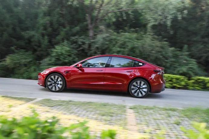 【试】合格的标杆 特斯拉Model 3