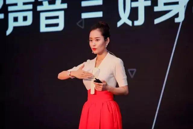 李蕾：练好语言表达，让孩子充满自信地竞争未来