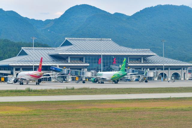 避暑到贵州：当夏日“松弛感”成为一个省份的辨识度