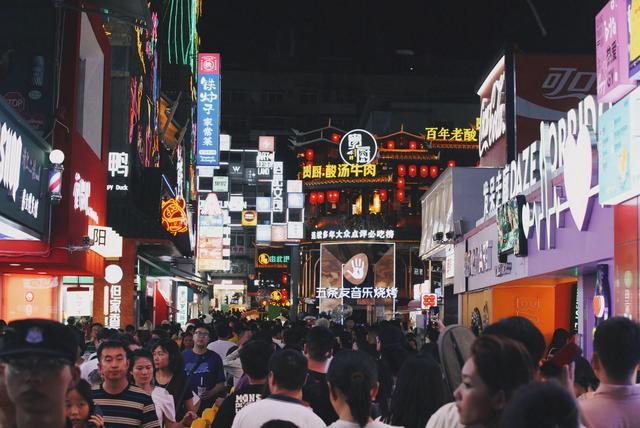 避暑到贵州：当夏日“松弛感”成为一个省份的辨识度