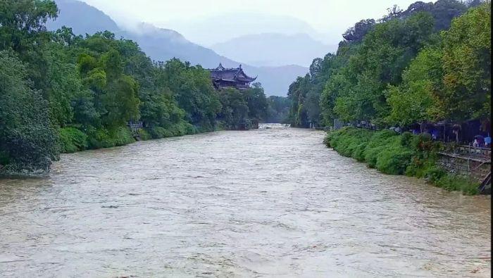 都江堰景区7月25日全天继续闭园