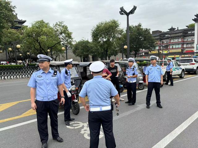 落实夏季行动 | 西安交警碑林大队深入开展非法营运两三轮专项整治