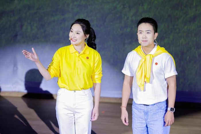 周也身高实际多高 w700d1q75cms.jpg