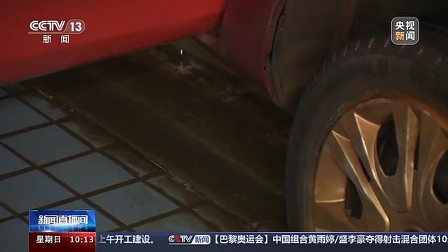 暴雨天气驾车出行 这些安全提示要记牢