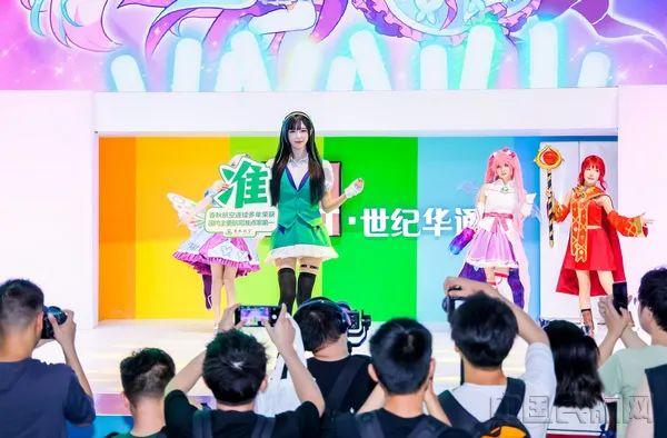 春秋航空亮相ChinaJoy 二次元机娘俘获年轻人的心