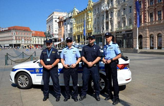 中国警察在克罗地亚联巡 让人“安全感满满”