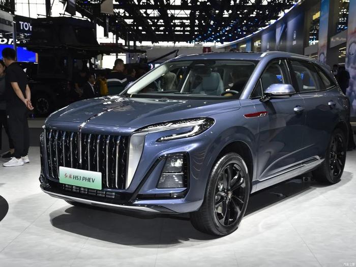 国产“迈巴赫”、五菱中型SUV！这些车本月上市！