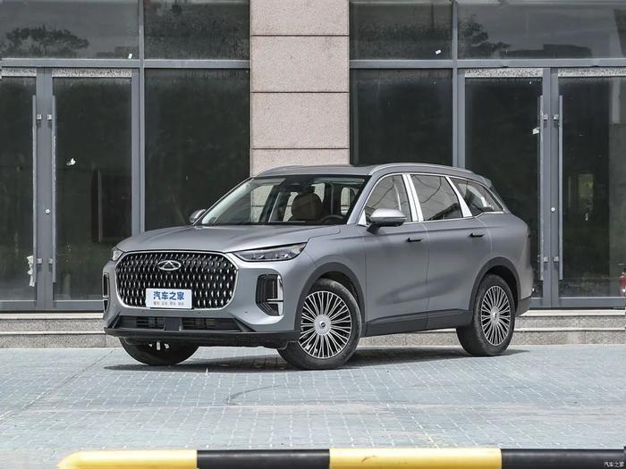 国产“迈巴赫”、五菱中型SUV！这些车本月上市！