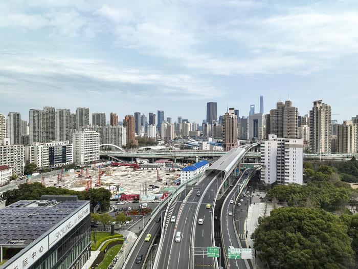 穿城而过·北横通道②｜由西向东，看北横沿线的上海城市风景