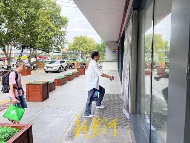 患者质疑济南一医院指定院外药店买药：医生告知位置但不让说店名