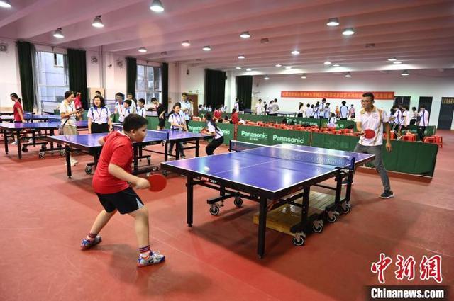 香港警务处九龙城警区少年警讯团参访桂林