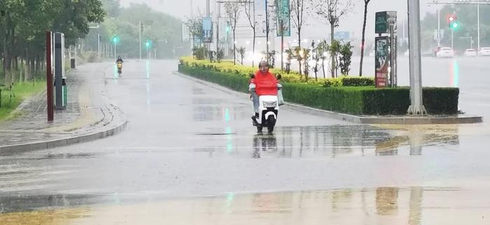 雨҈雨҈雨҈来了！暴雨、冰雹，银川市接连发布预警信号！