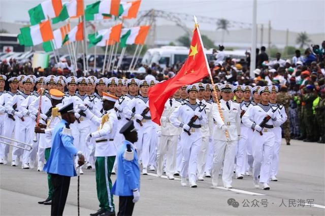 中国人民解放军驻吉布提保障基地分队，应邀赴科特迪瓦参加独立日阅兵典礼活动