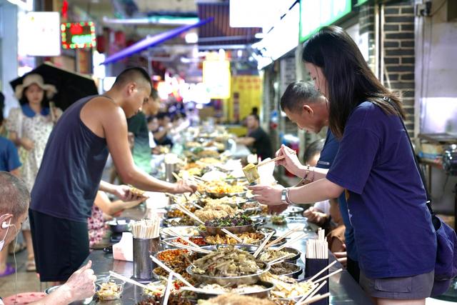 柳州8元的自助餐，好丰盛