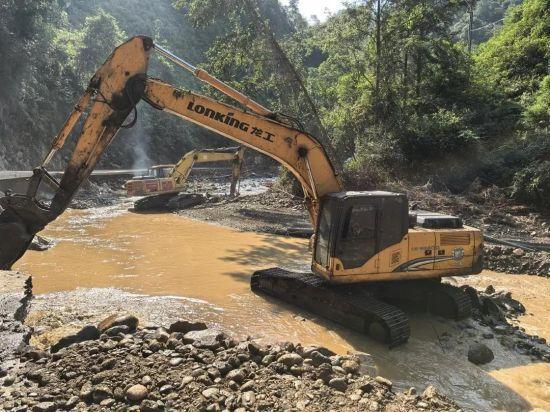 湖南资兴抢险救灾和恢复重建中的公路力量