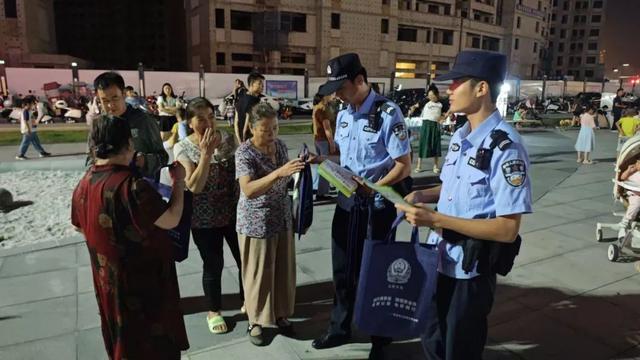 亮警灯 护安宁！陕西公安机关夏夜治安巡查宣防第二次集中统一行动正在进行