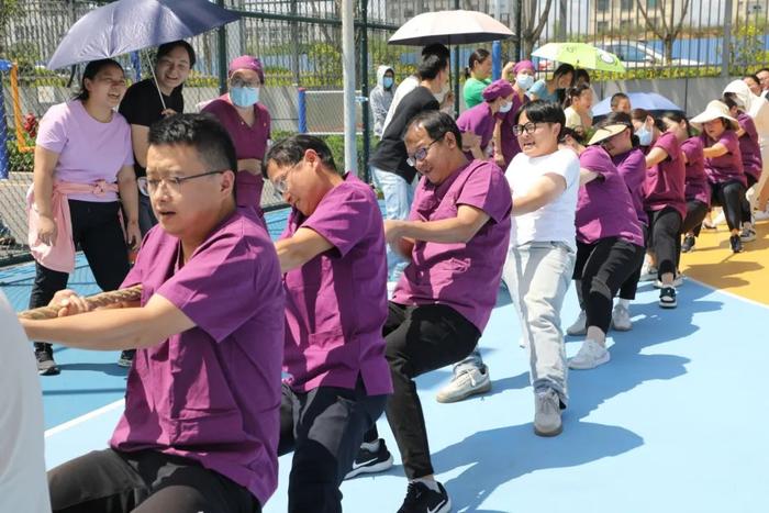 【献礼医师节】快乐拉满！保山市人民医院医师节系列活动之拔河比赛来了！