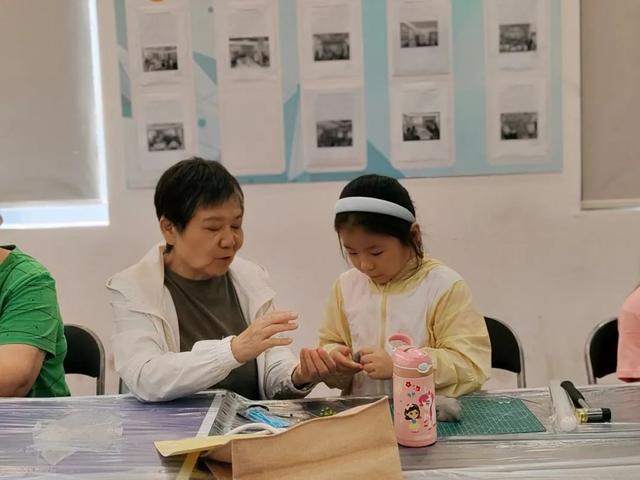 上海长宁请来“植物爷爷”，带孩子们探索这些秘密