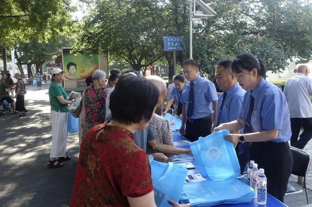 生态环境检察服务美丽陕西建设——渭南市、临渭区两级检察院联合开展普法宣传活动