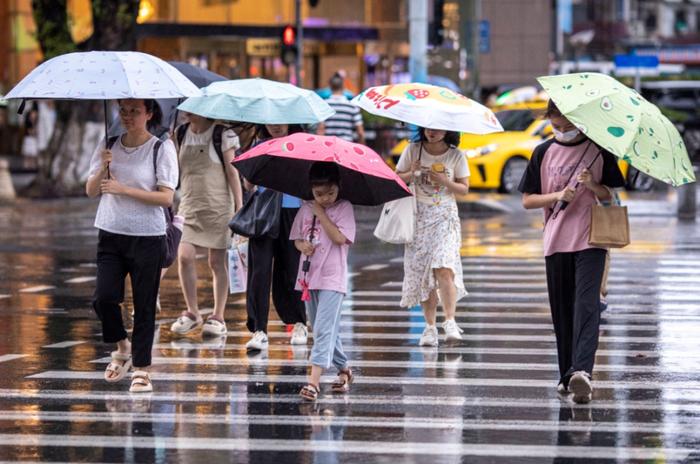 有暴雨！局部大暴雨！广州明天或迎近期最大雨势