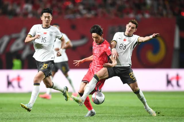 国足18强赛名单直播,一场坦诚的出征仪式-国足12强2018