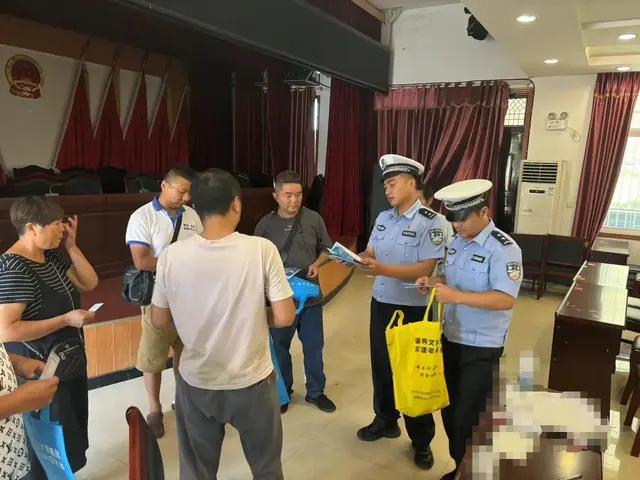 汉中汉台交警队 | “乡”聚盛夏 交通安全“声”入心