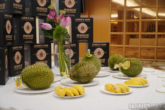 首批马来西亚鲜食榴莲运抵郑州机场