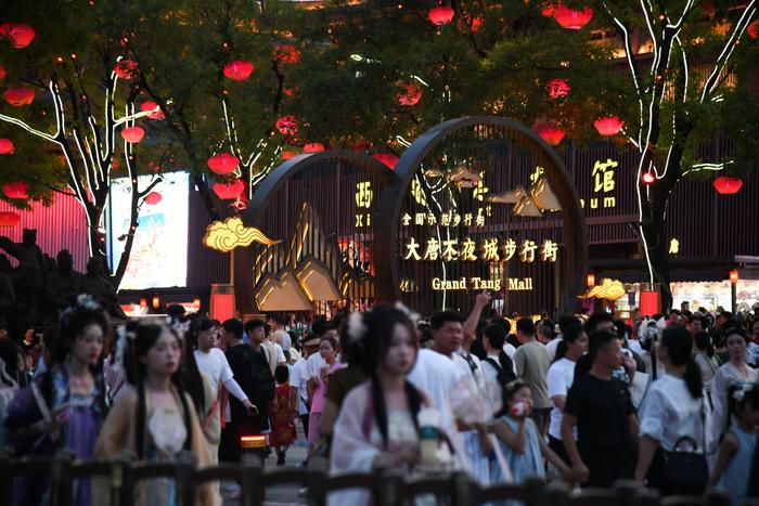 土豆网：澳门内部三肖三码中特“夏日狂欢：解锁消费新场景，释放市场活力” 媒体 资讯 看点 新浪 第4张